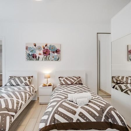 Dream Holiday Houses 切尔诺比奥 外观 照片